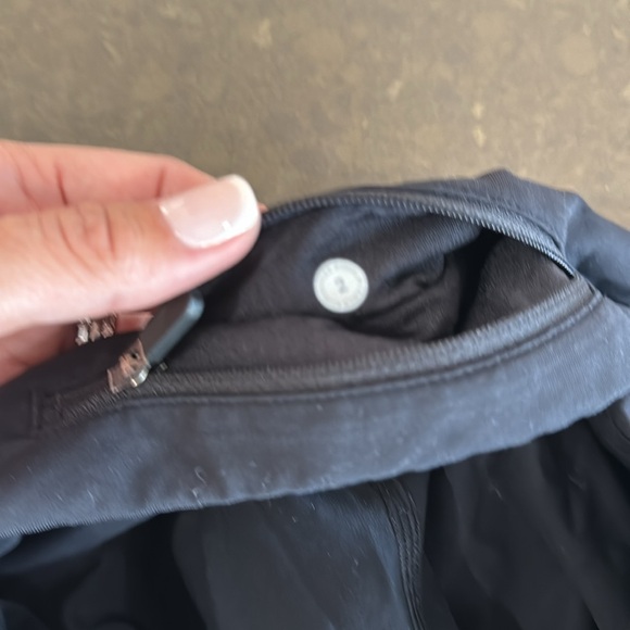Lululemon Pace Rival Skirt in black. Size 2. - Picture 3 of 4